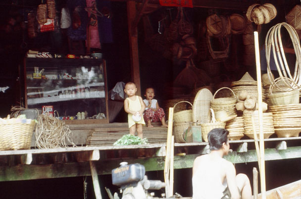 Toddlers at Storefront