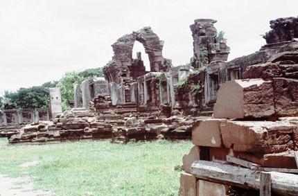 Rubble and Facade